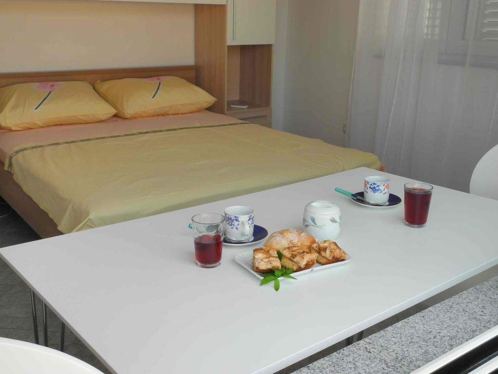 Apartments Jp เยเซรา ภายนอก รูปภาพ